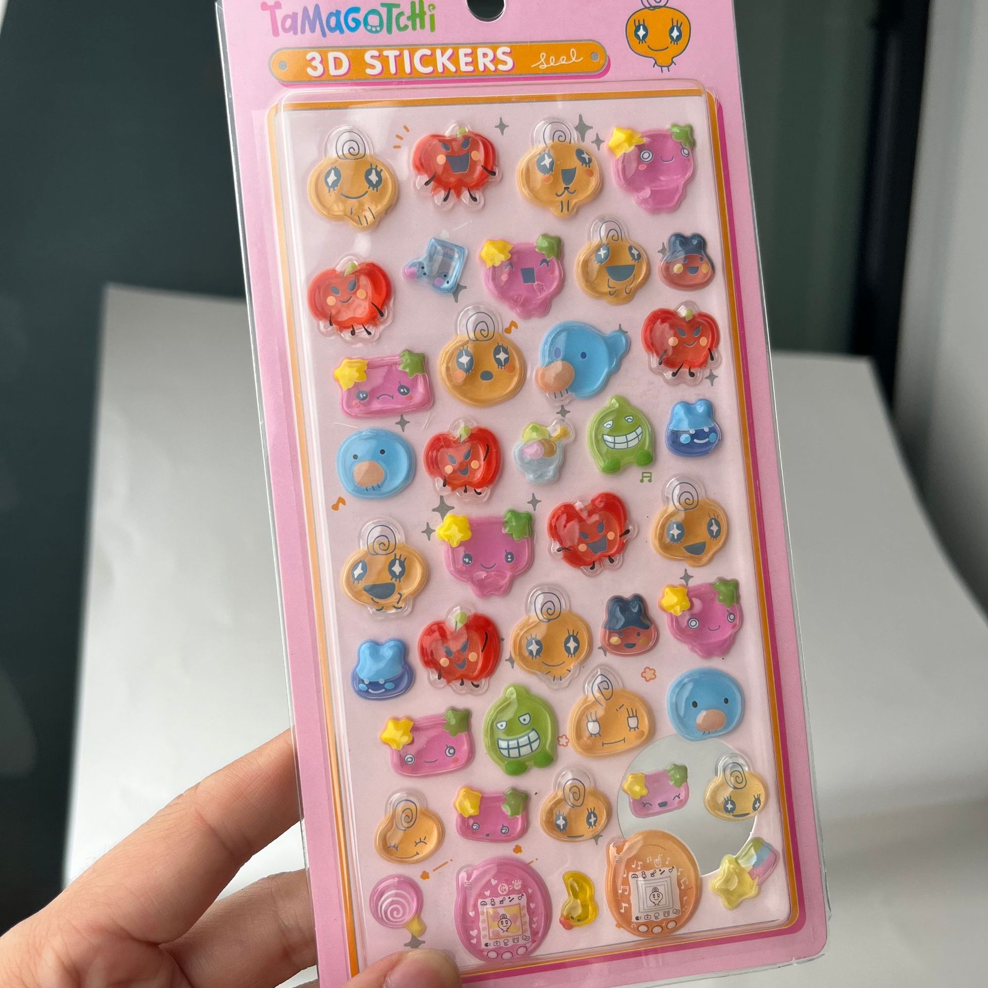 Leuke Tamagotchi 3D Puffy Stic - Laptop Accessories Gifts recensie en prijs
